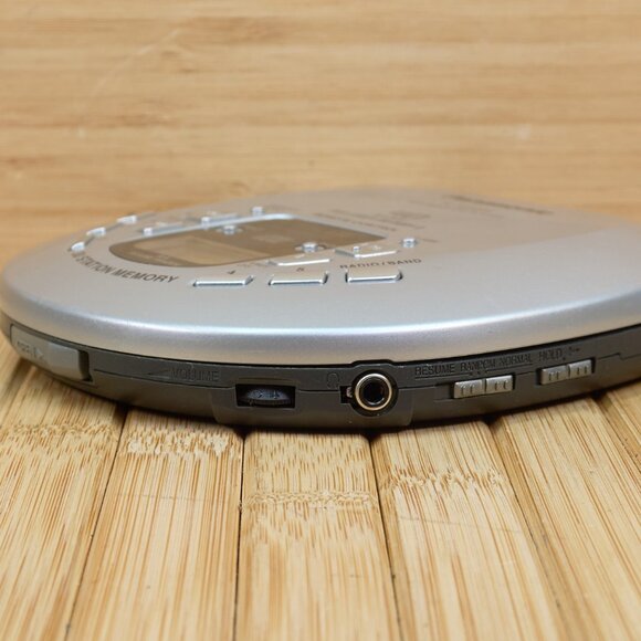 Panasonic SL-SX469V Portable CD Player, with am/fm Tuner - Picture 4 of 7